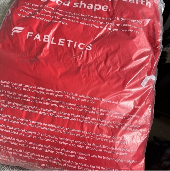 Fabletics Puffer Scarf - Picture 3 of 6